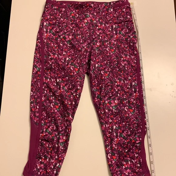 Lululemon Crop (Size:4) - Picture 2 of 8